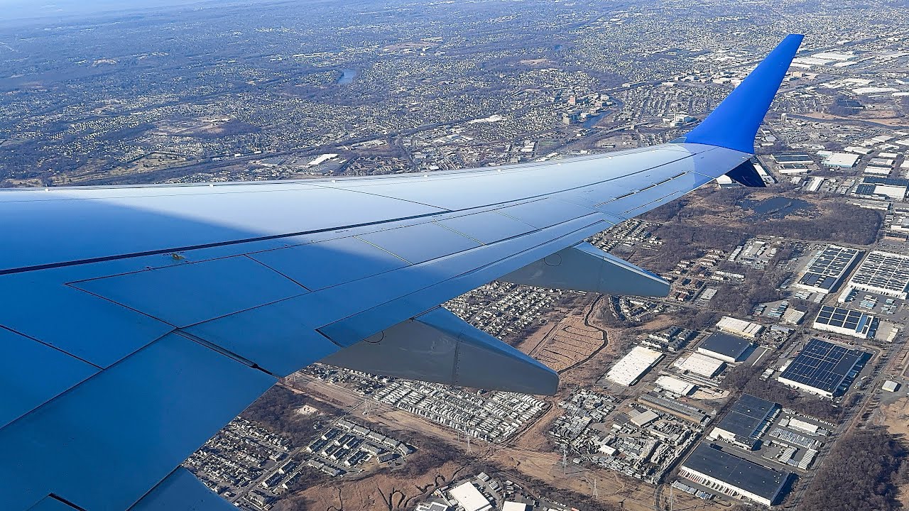 4K | United Airlines Boeing 737 MAX 9 WINDY Takeoff From Newark Liberty