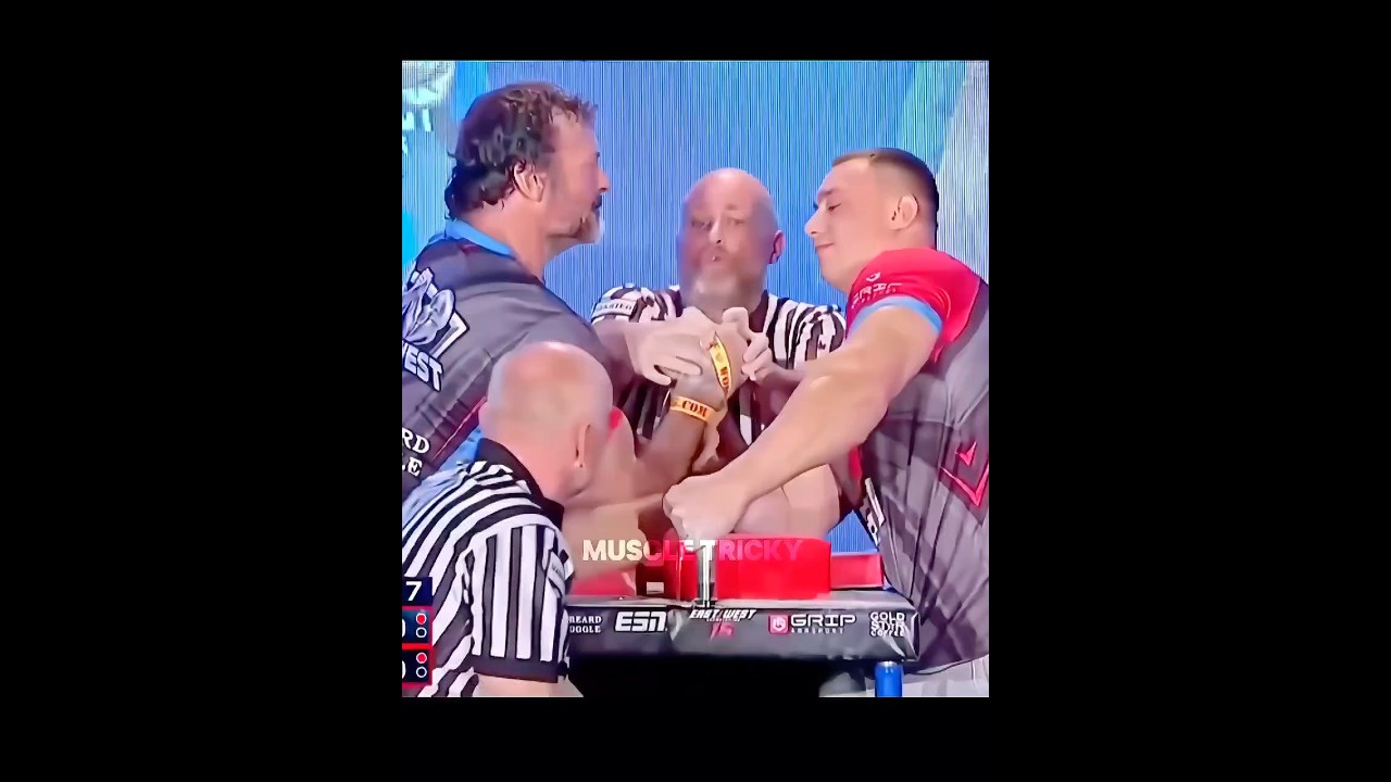 Devon larratt vs Oleg Petrenko🥶🦾#devonlarratt#armwrestling #shorts #strength #sports