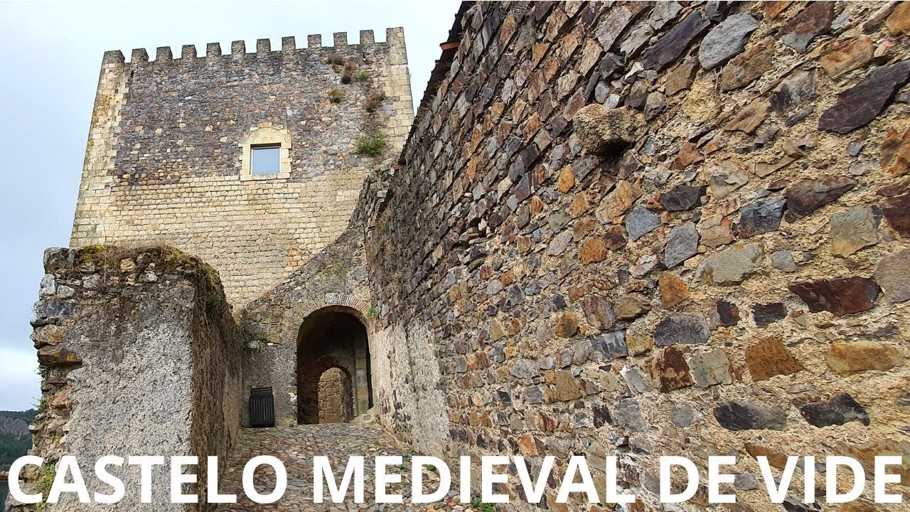 CASTELO MEDIEVAL DE VIDE, TORRE DE MENAGEM, PORTUGAL.