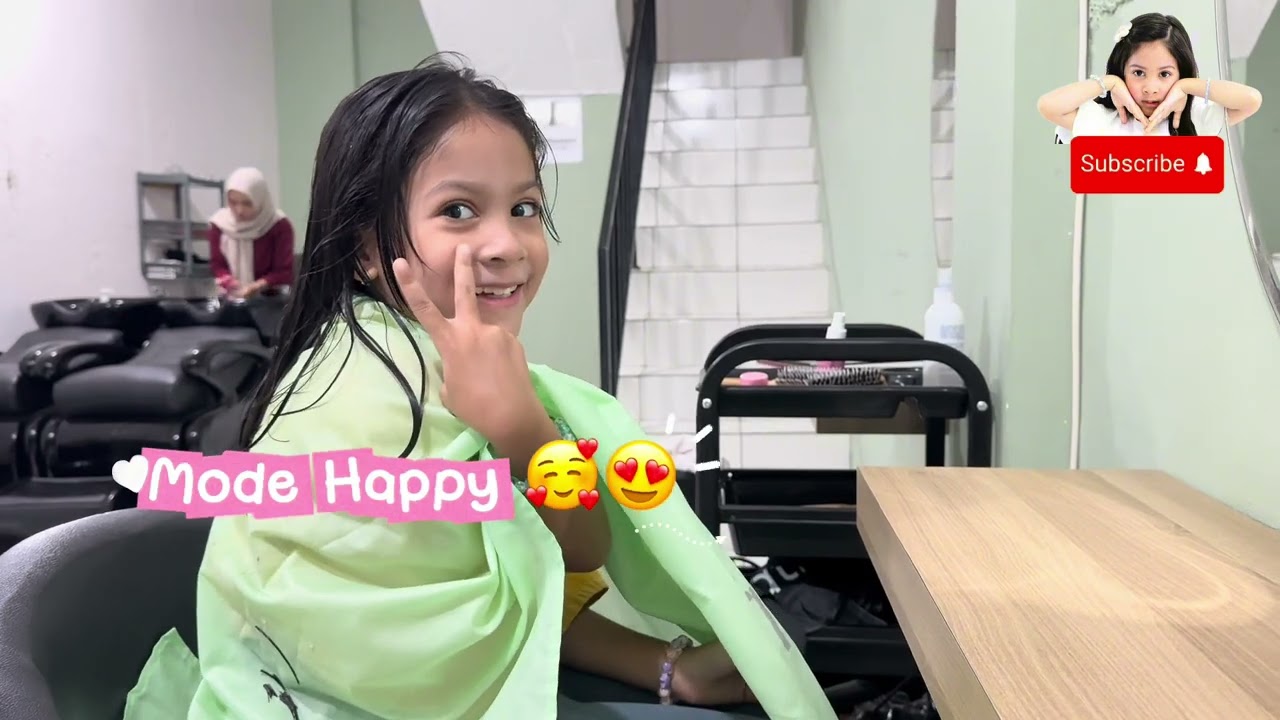 Potong Rambut Di Salon | Pengalaman Pertama Anak | Aktivitas Anak Di Salon