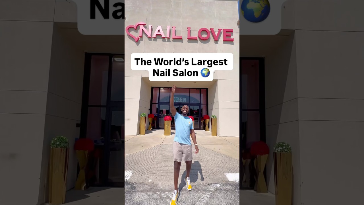 The World&rsquo;s Largest Nail Salon