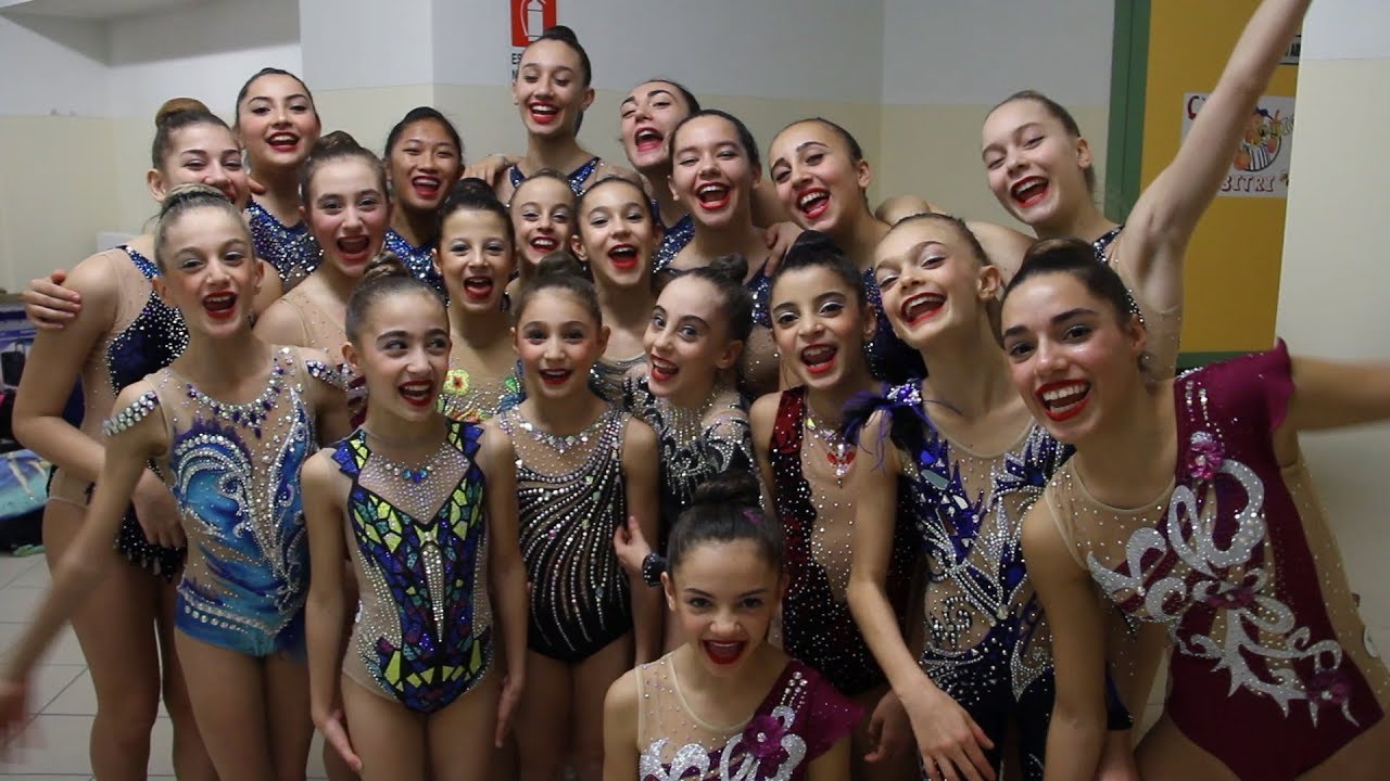 Ginnastica Ritmica - Saggio di Natale di Sport Giocando