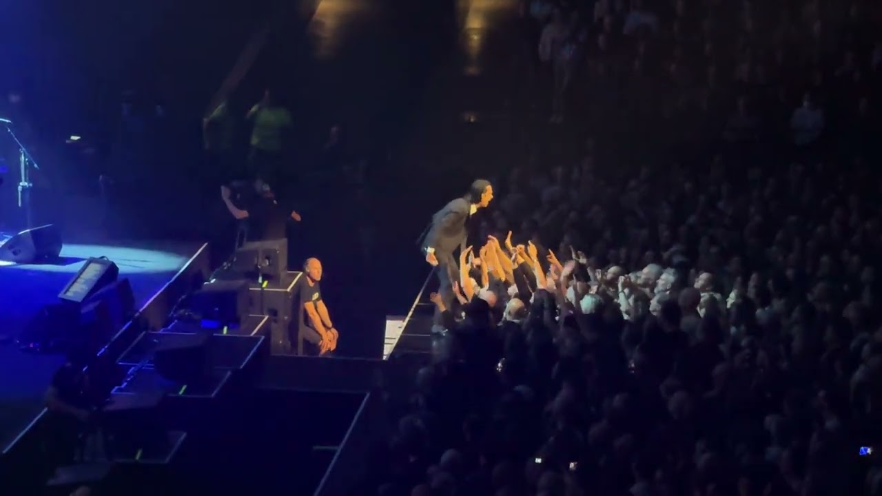 Nick Cave & The Bad Seeds @ Sportpaleis Antwerpen - From Her To Eternity 30/10/'24
