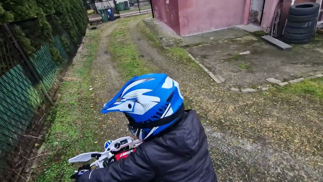 Arminek pierwsza przejażdżka na ASIX XB18