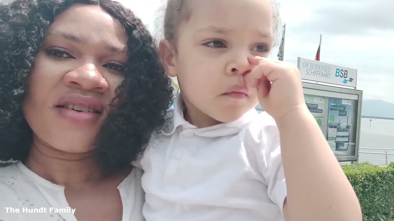 TAKING A BOATRIDE | The Hundt Family
