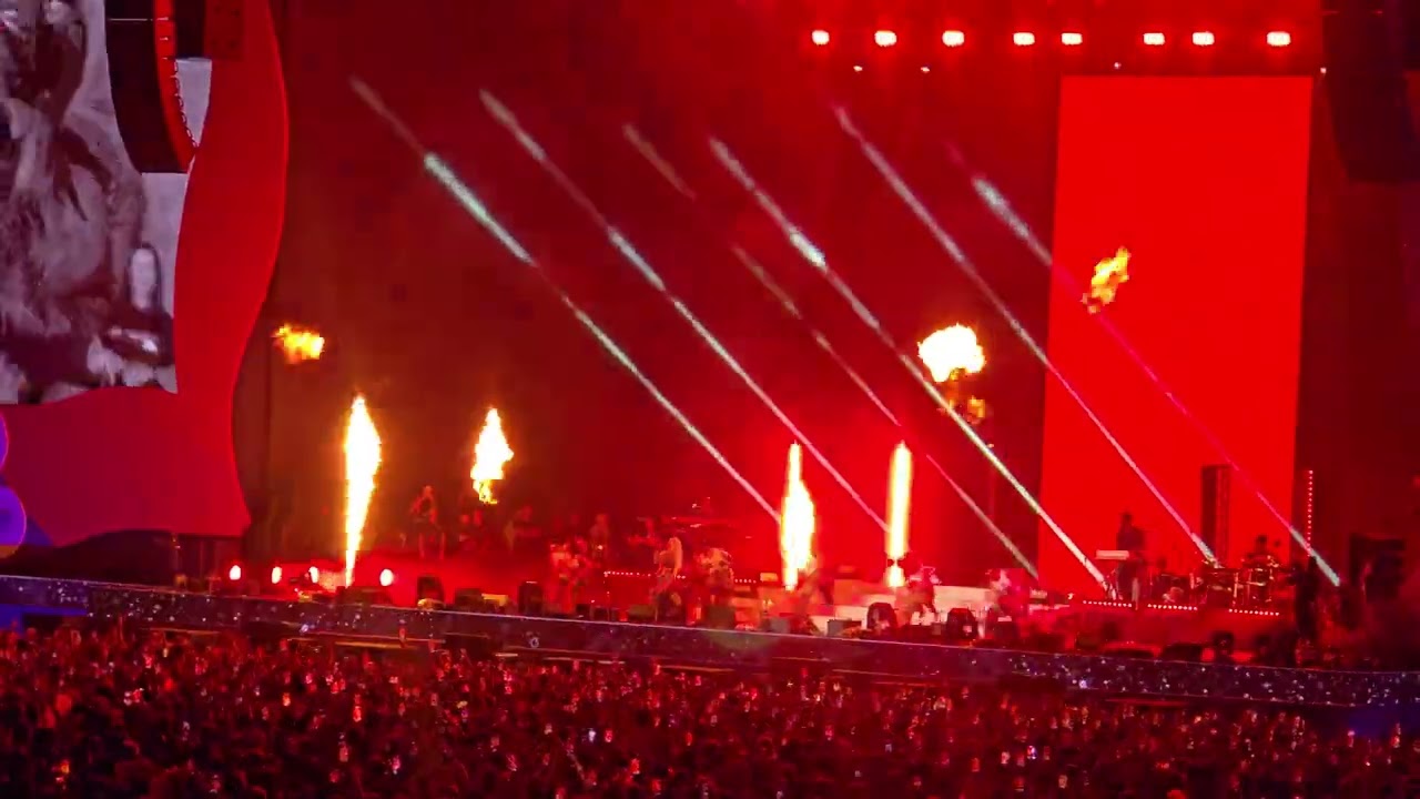 CHRISTINA AGUILERA - Dirrty - CarnaUOL 2025 - São Paulo - Brazil (08/02/2025)