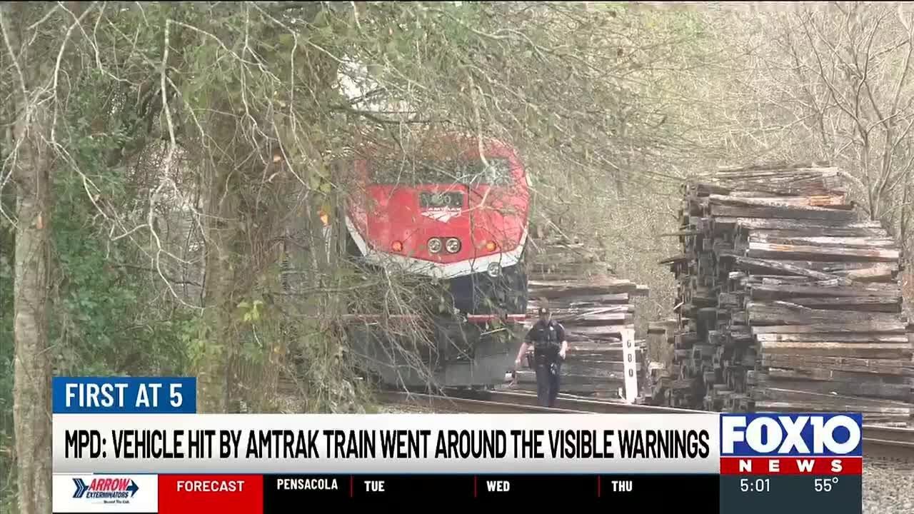 MPD: Mother, daughter killed after vehicle goes around train warning signals