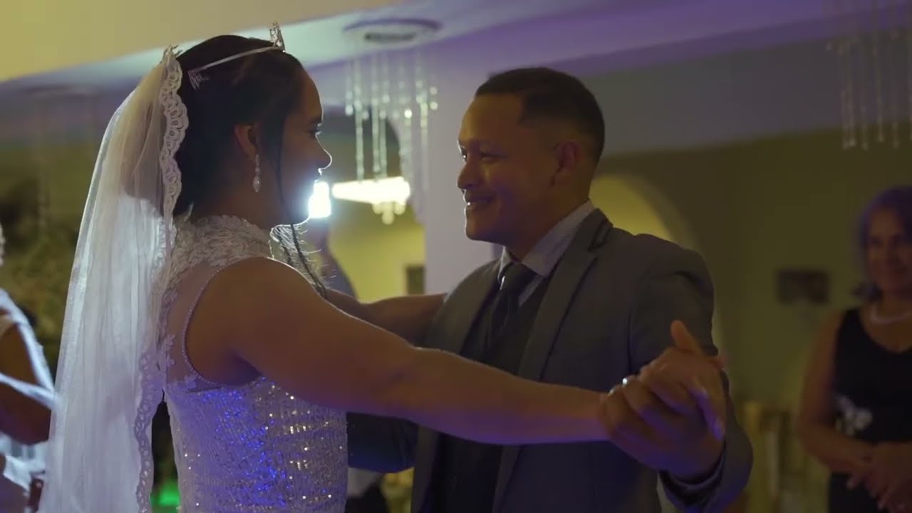 LA MUJER DE MIS SUEÑOS👩‍❤️‍👨  Jonh Diaz & Martinez La P (Video Oficial)