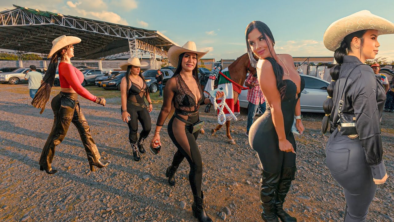 The Most Breathtaking Women in Amazing Rodeo 2025 😍 Riding Horses in COLOMBIA