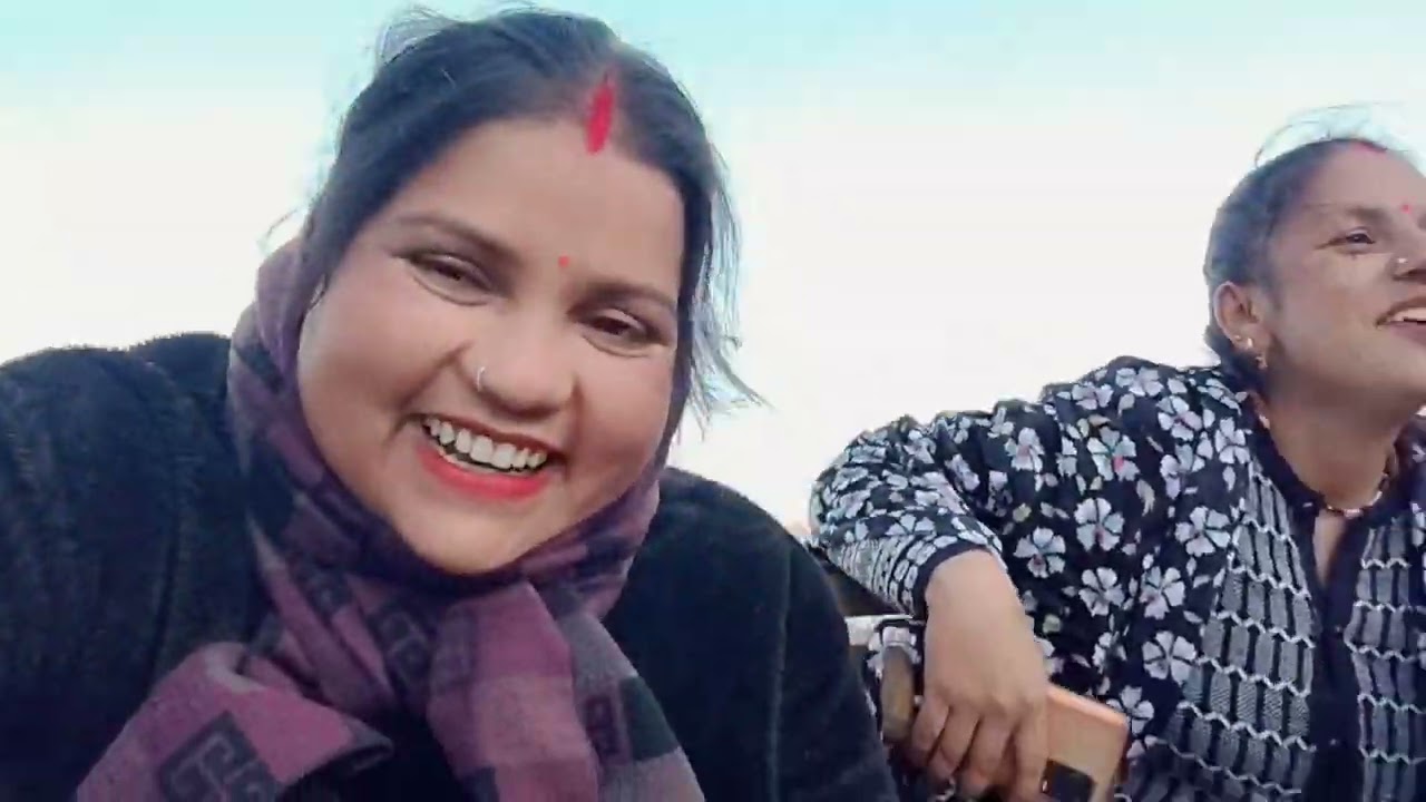 Aaj hui bahut sari  masti jhule me 🥰🥰ll babita rana Tehri Garhwal ll