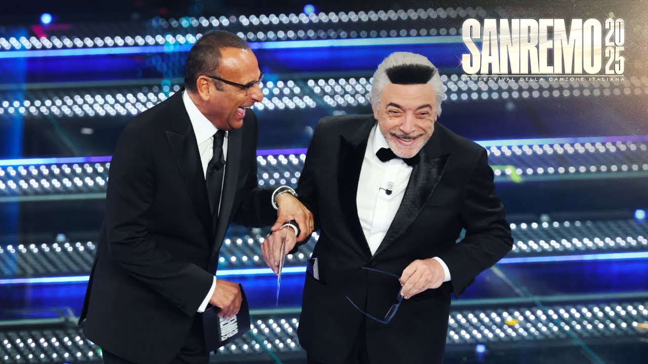Sanremo 2025 - L'ingresso di Nino Frassica sul palco dell'Ariston