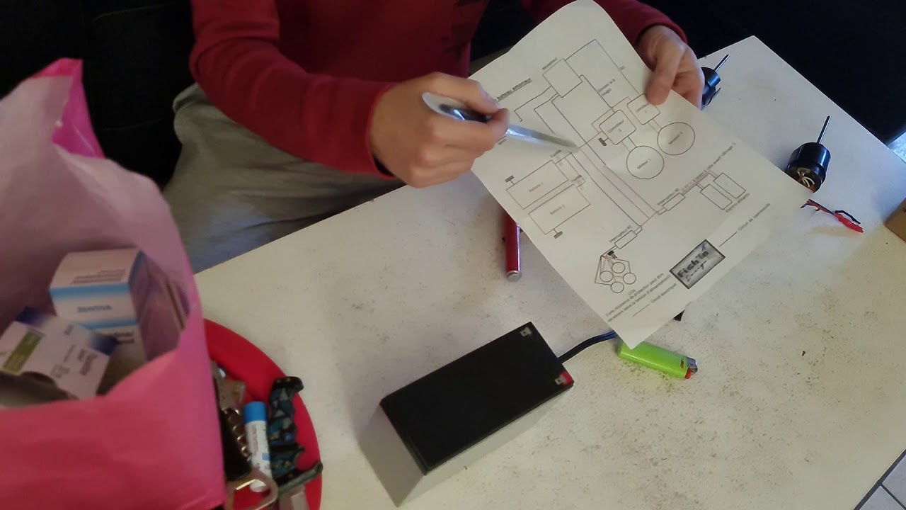 Tuto passage en modélisme et lipo 3s bateau amorceur