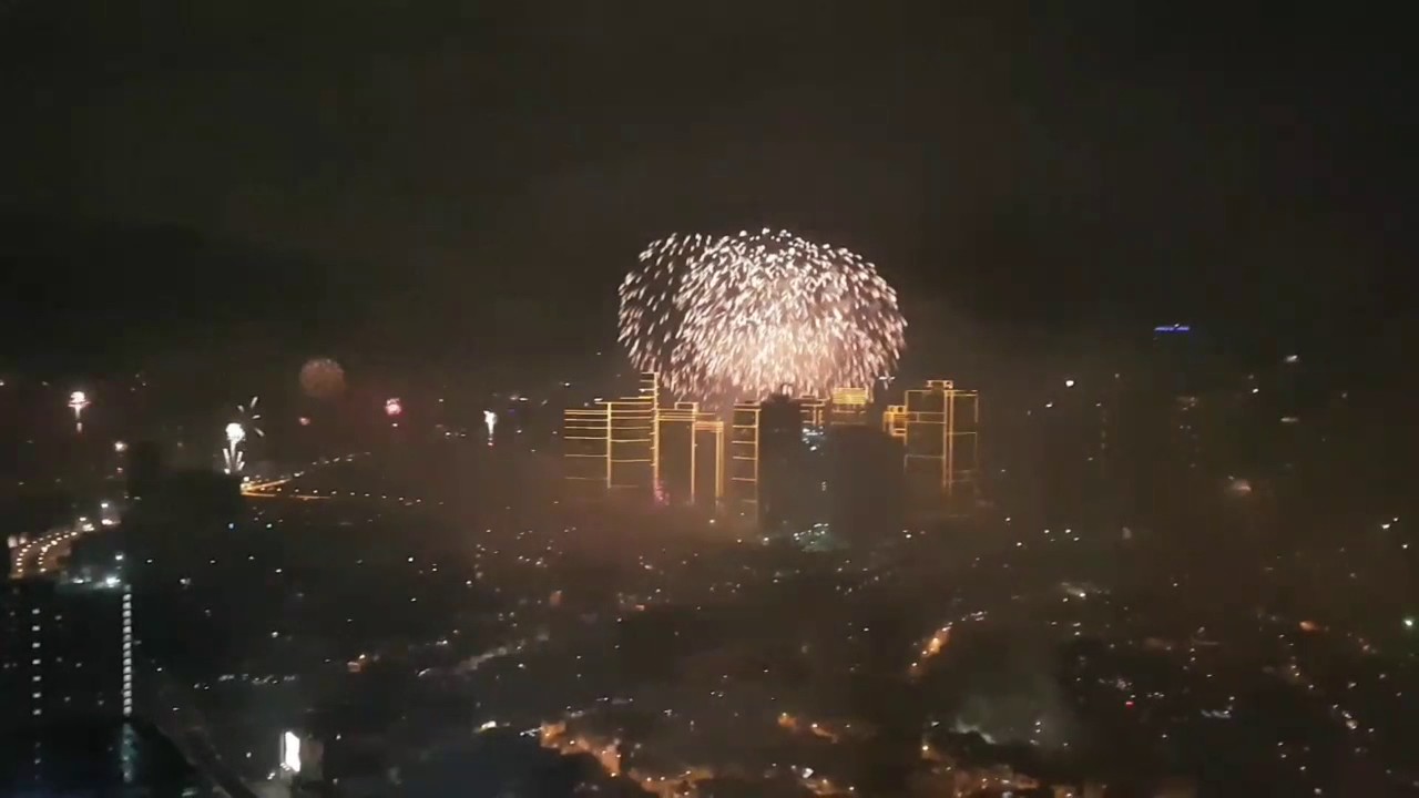2017 Happy New Year Fireworks in Manila by Ts76543