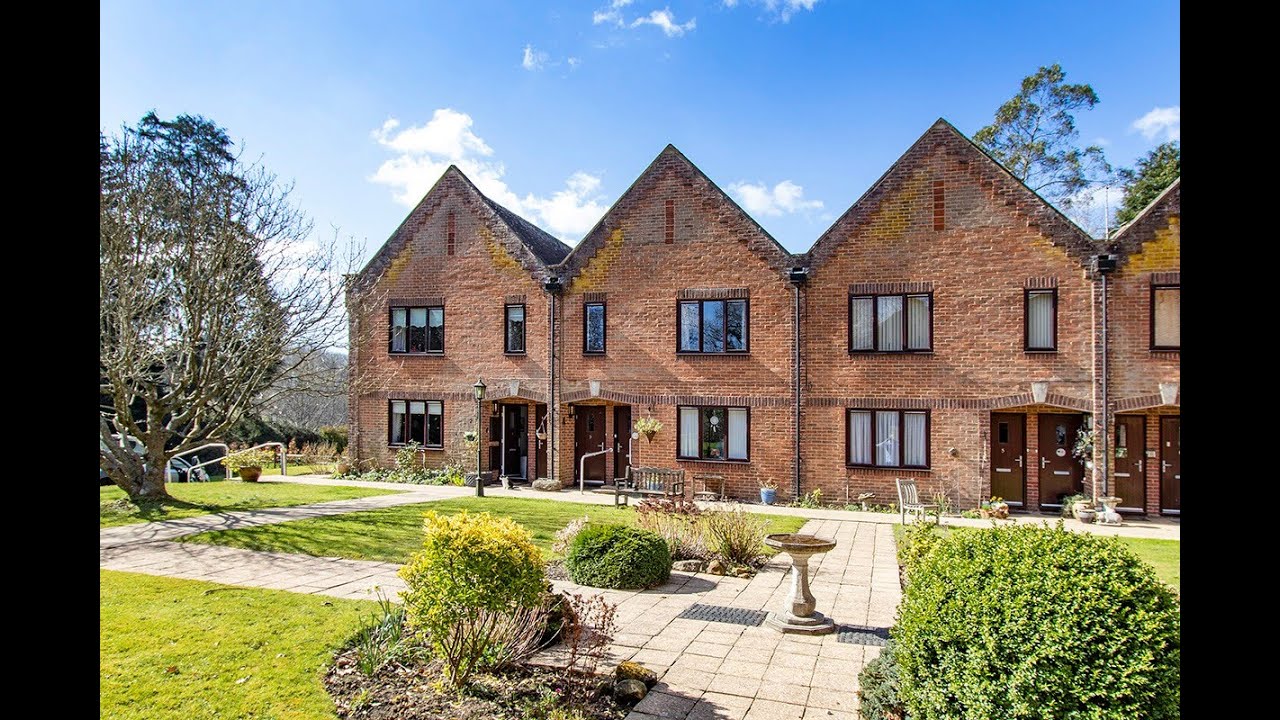 2 Bedroom Retirement Flat with Parking & Communal Garden, Rosemary Lane, Flimwell