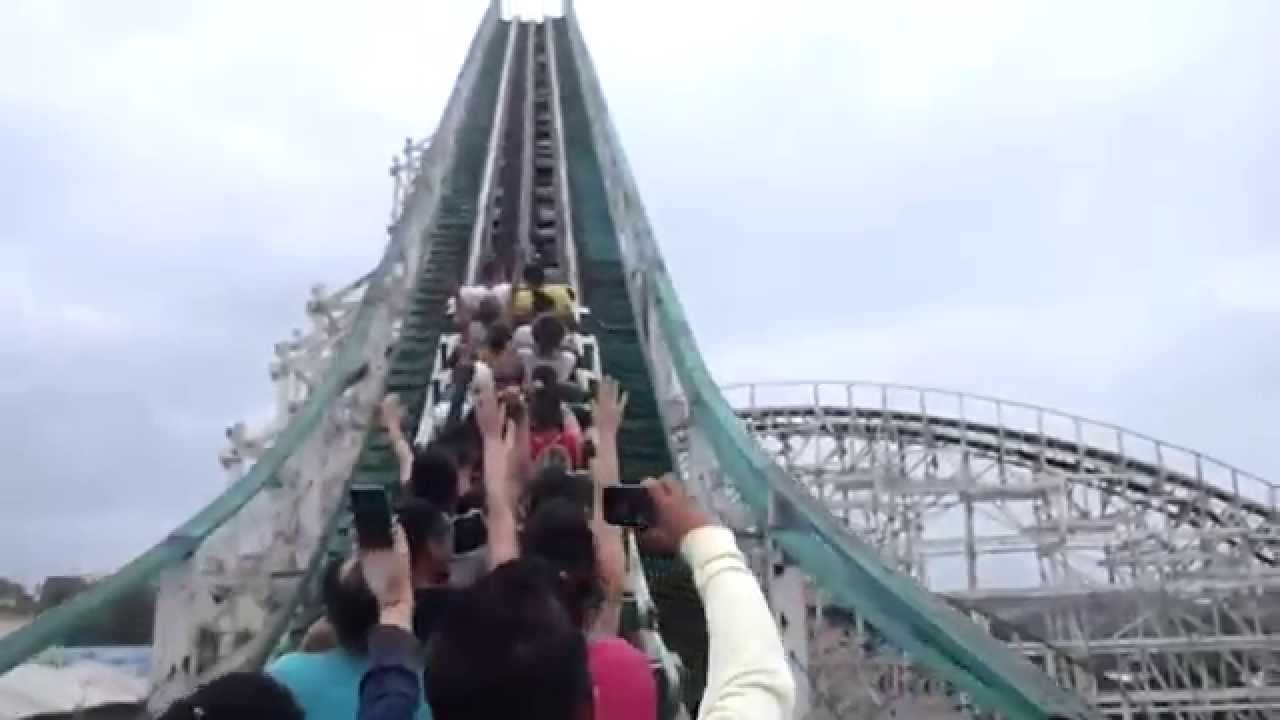 Montezum -Hopi Hari - (Brazilian Roller Coaster - Hopi Hari Park) 01/11/2015