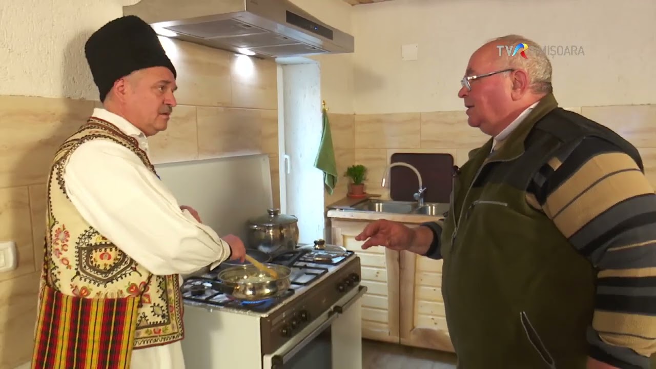 Tocăniță de pitoance după rețeta lui Uica Muți de la Bucova #SareaInBucate @TVRTM