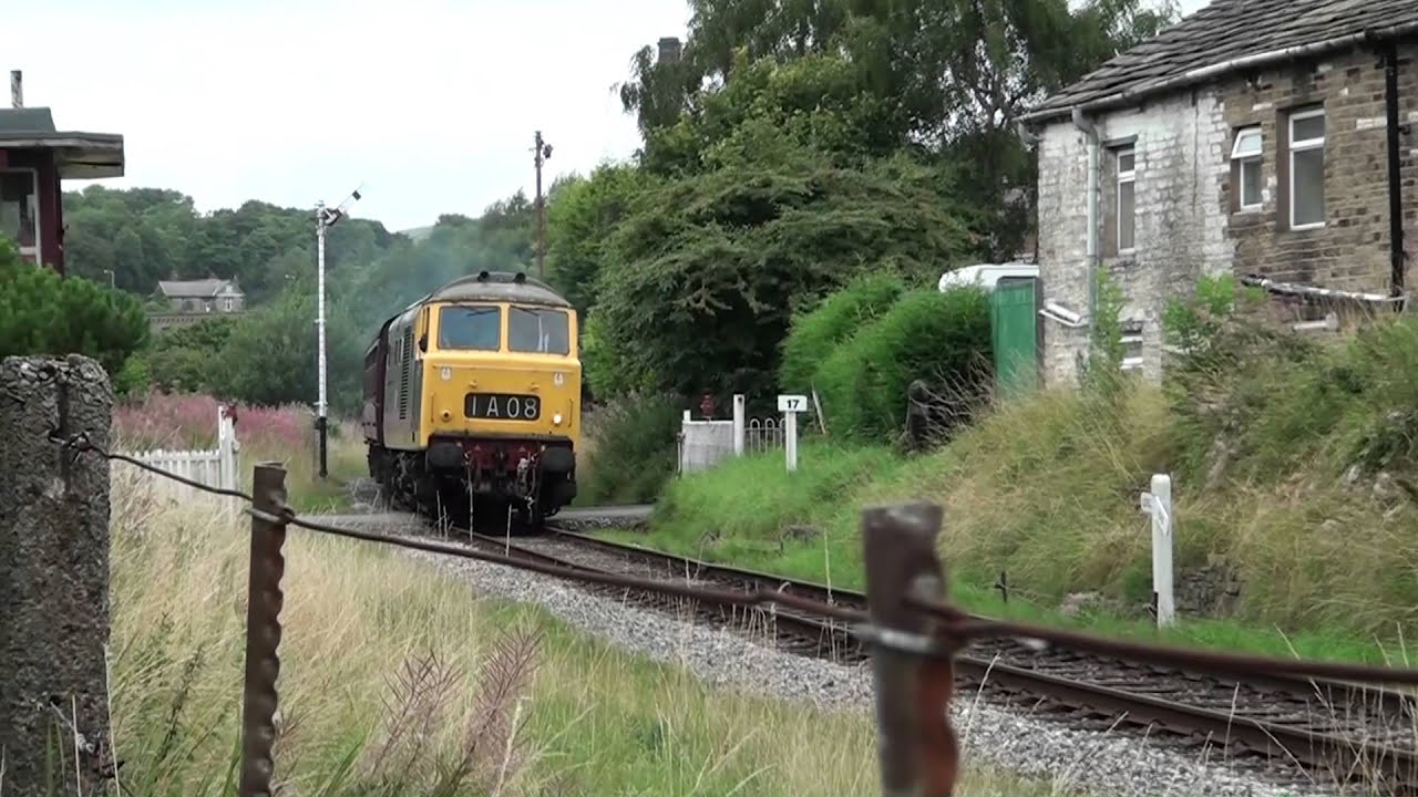 D7076, Hymek at East Lancs Railway, Sept 2013