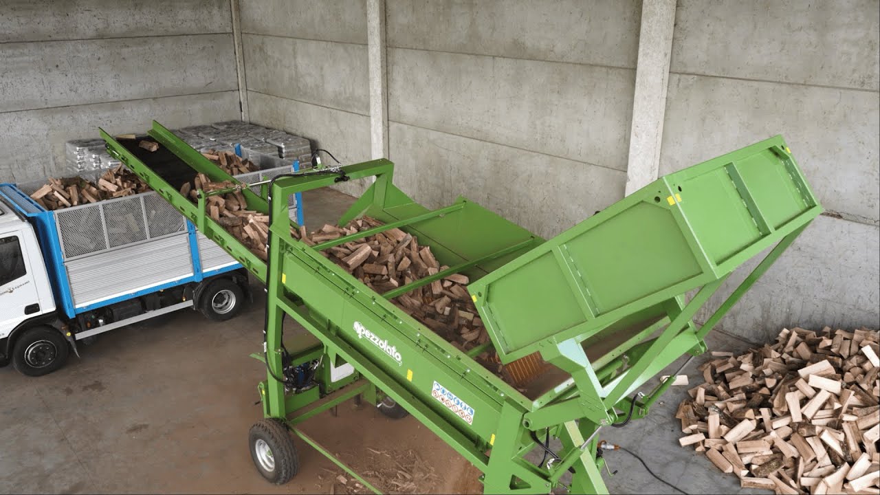PEZZOLATO RS11 - Système de criblage de bois de chauffage en version mobile