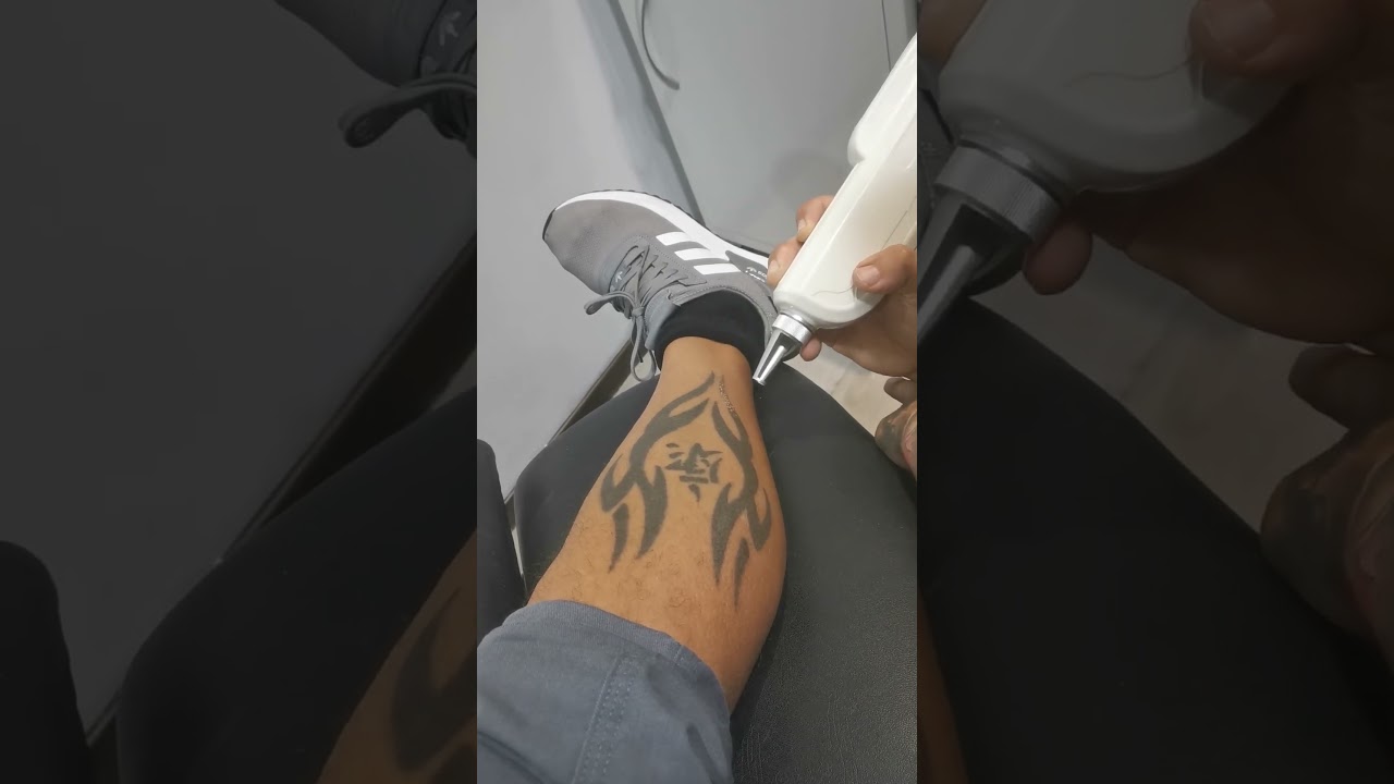 FUERA TATTOO 👋🏻😄