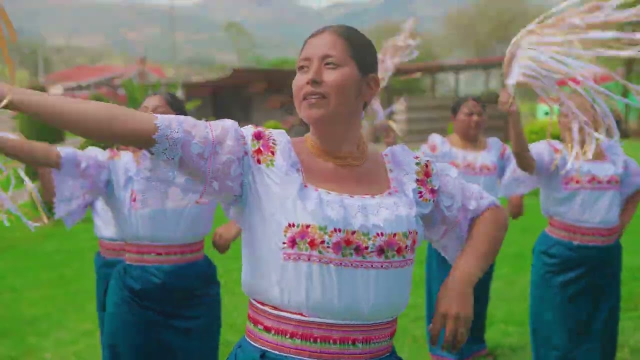 Tucui Crijcuna Purami - Renovación Divina Ministerio de Alabanza y Adoración