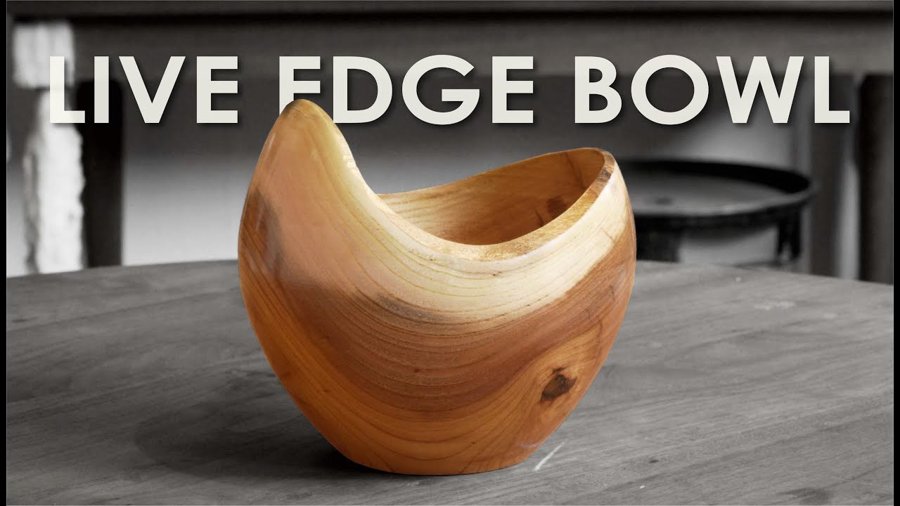 Woodturning - Live edge bowl