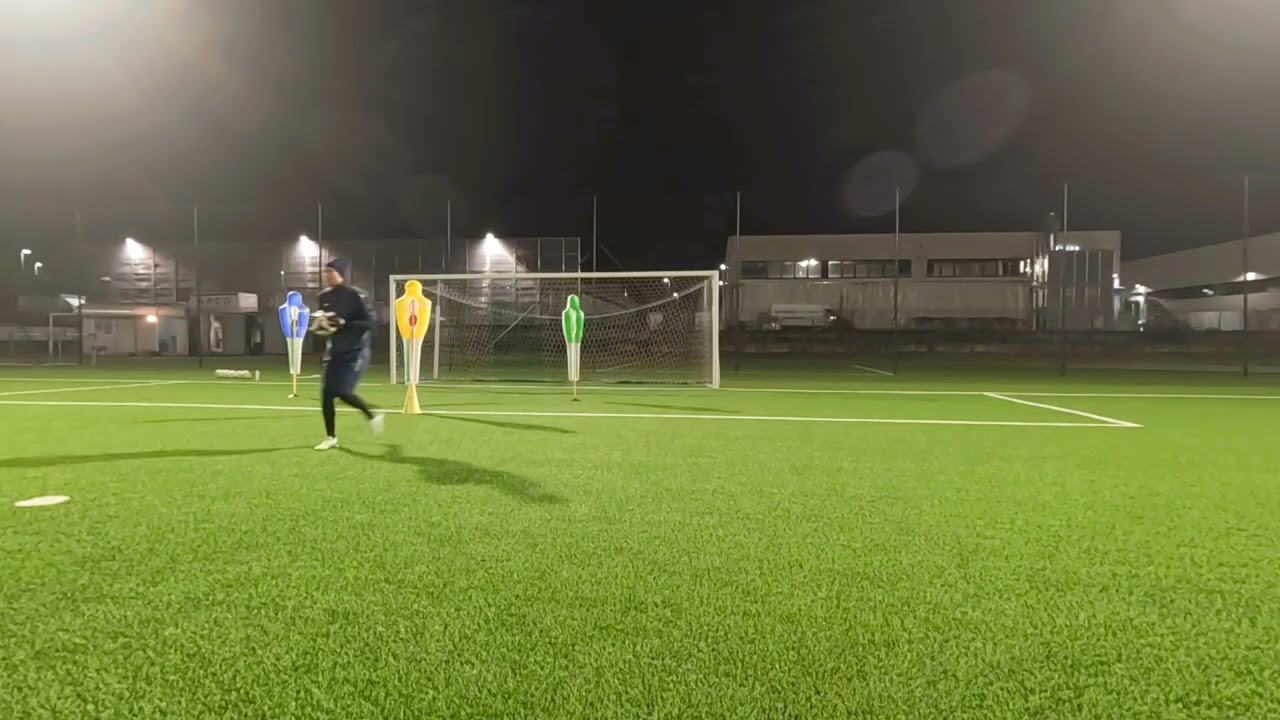 ALLENAMENTO PORTIERI PRIMA SQUADRA AURORA SERIATE.  LAVORO DEL VENERDI.