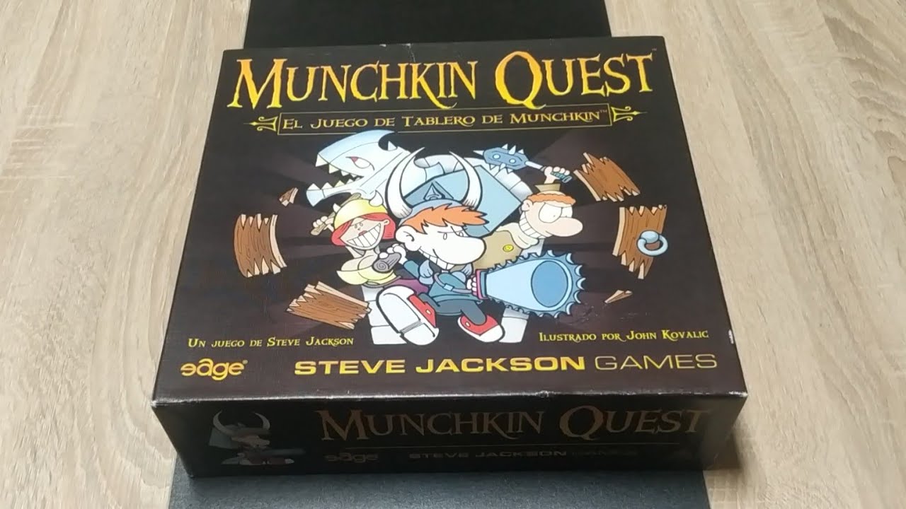 Abriendo un MUNCHKIN QUEST de segunda mano casi impecable.