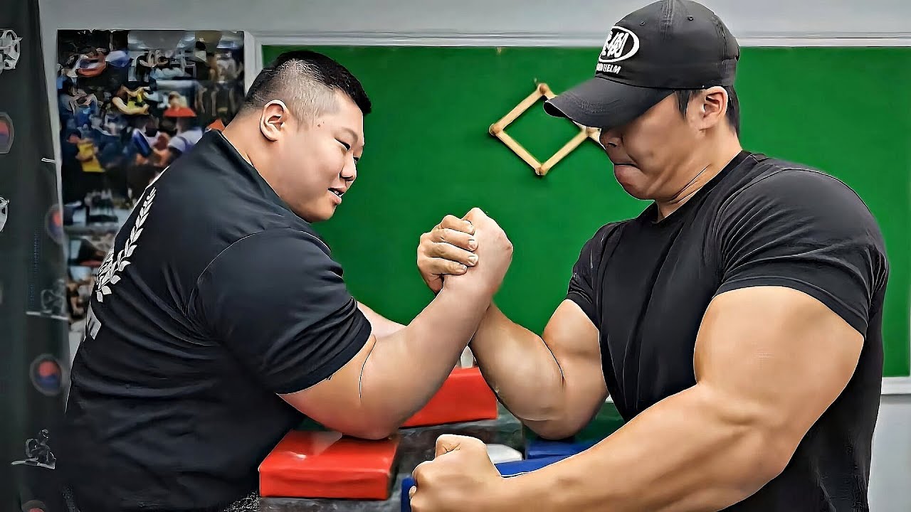 울산 삼대장 강민서 vs 팔씨름 중독자 이성윤 | 2025 ARM WRESTLING