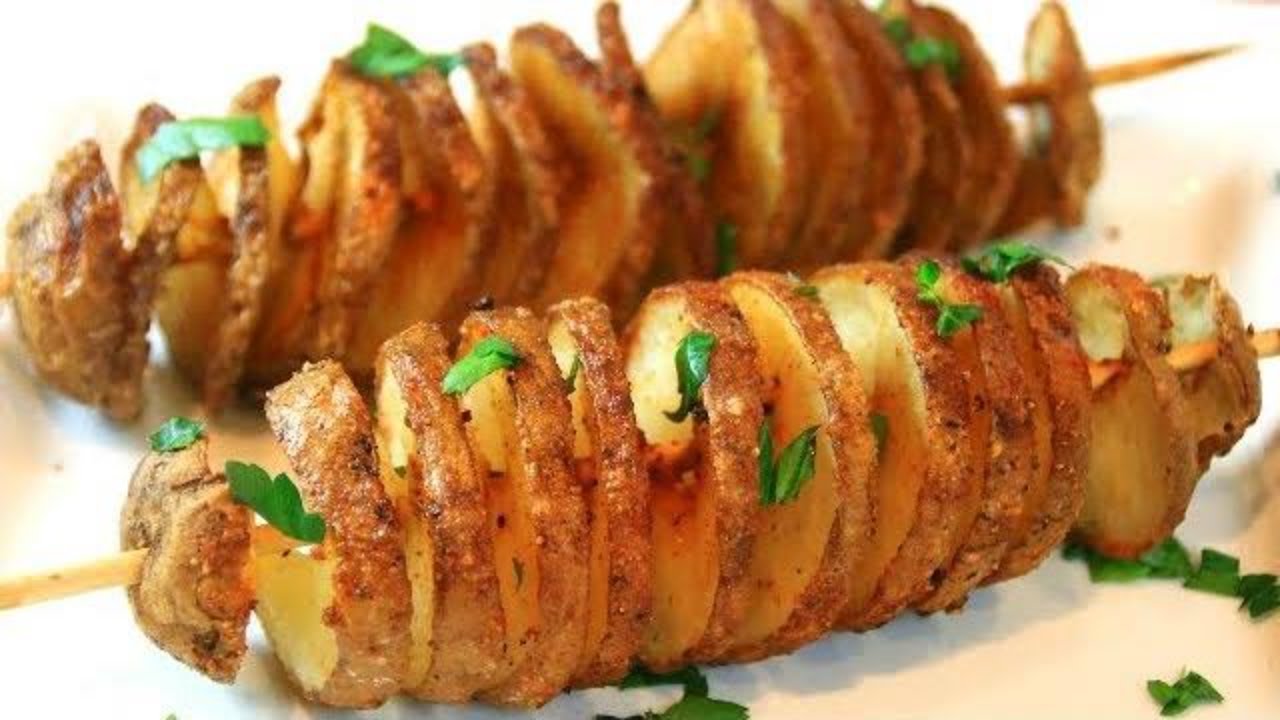 Spiral Baked Potatoes - Easy and Delicious