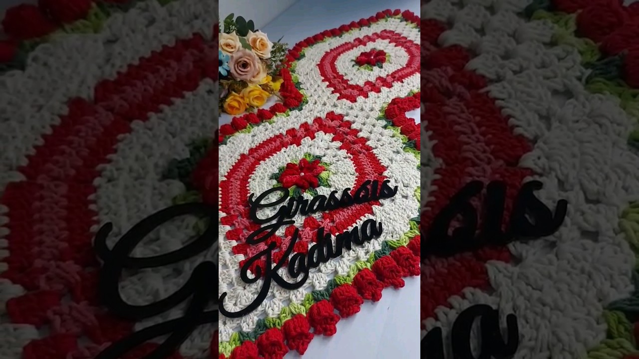 TRILHO DE MESA EM CROCH&Ecirc; VALENTINE'S PR&Aacute;TICO VENDA CERTA