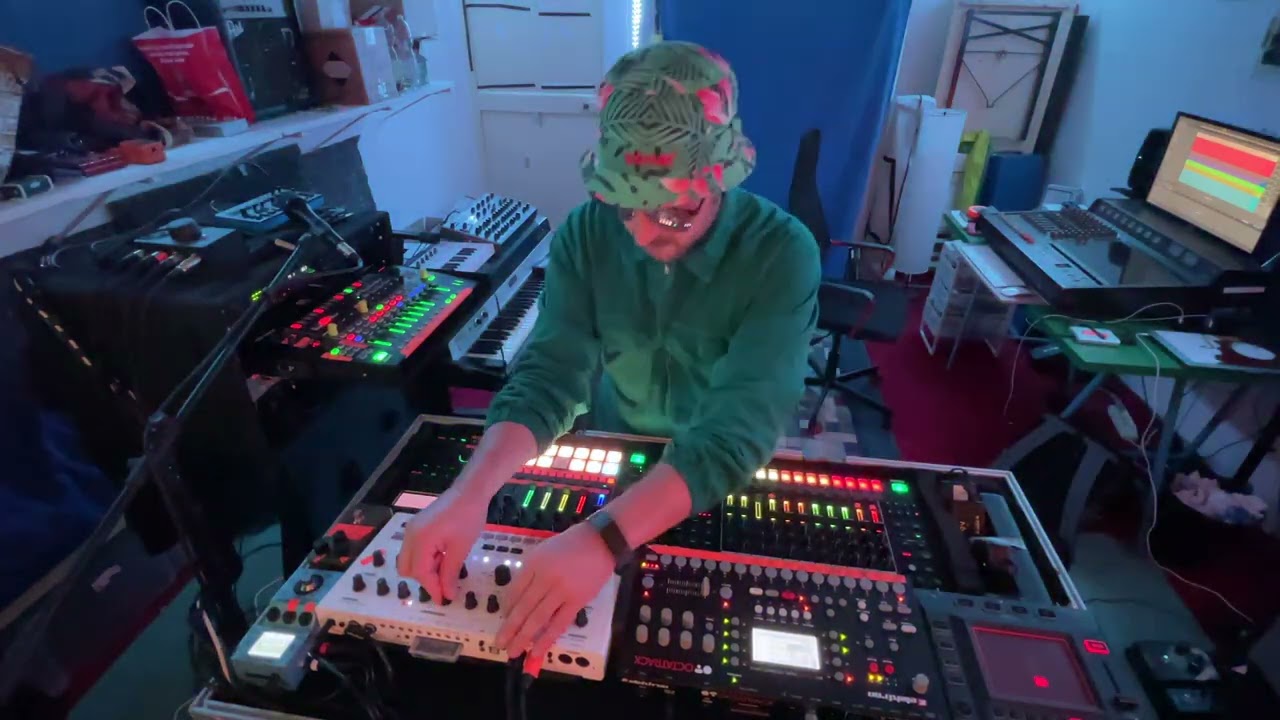 Down The Cellar #29 - [weekly dawless jam with TR8S, MC707, MX1, Avalon Bassline, Octatrack]