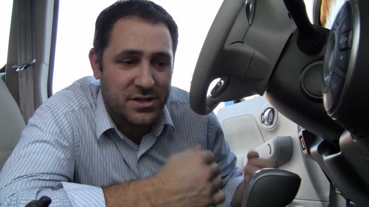 2013 Nissan Cube Review (pros and cons)