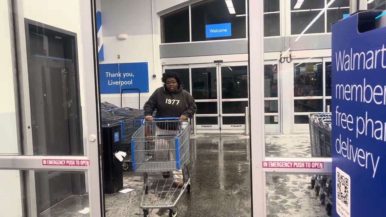 Walmart automatic doors enter