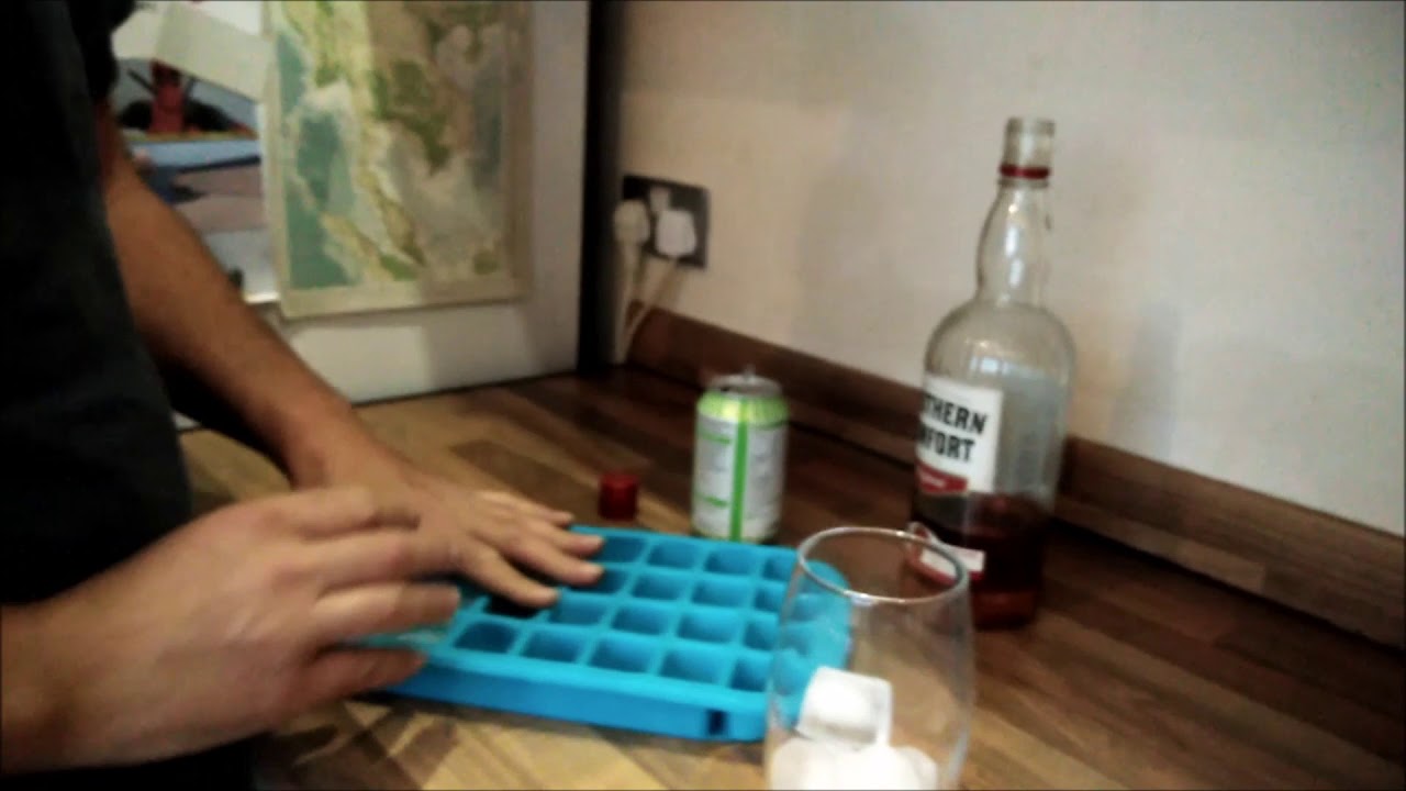 Lets Get Wasted  Cocktail Time  How to Make and Mix a Southern Comfort and Lemonade