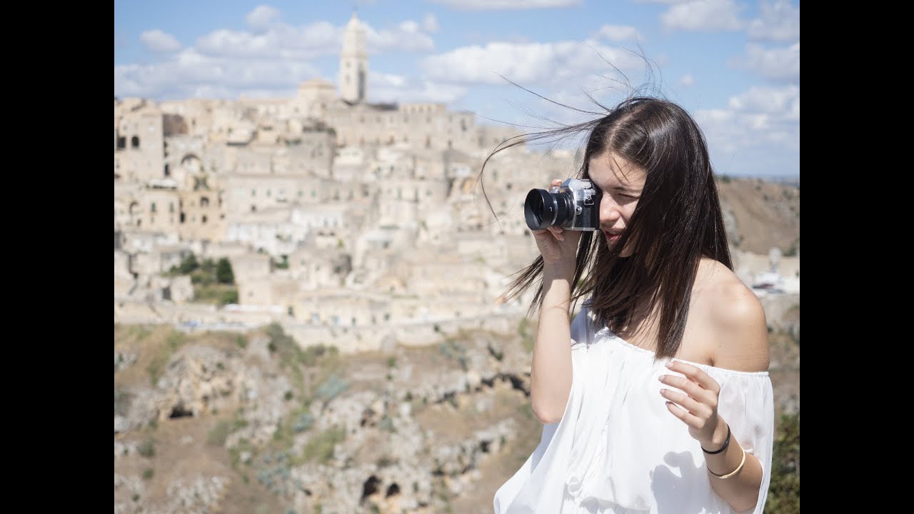 New Olympus OM-D Em10 Mark IV presentata da Ugo Baldassarre