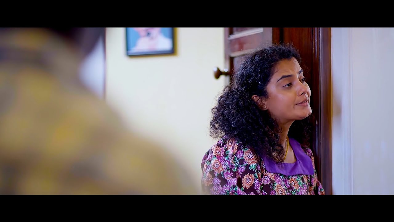 එකී එන්නේ ඒකීට ඕනි වෙලාවට 😕