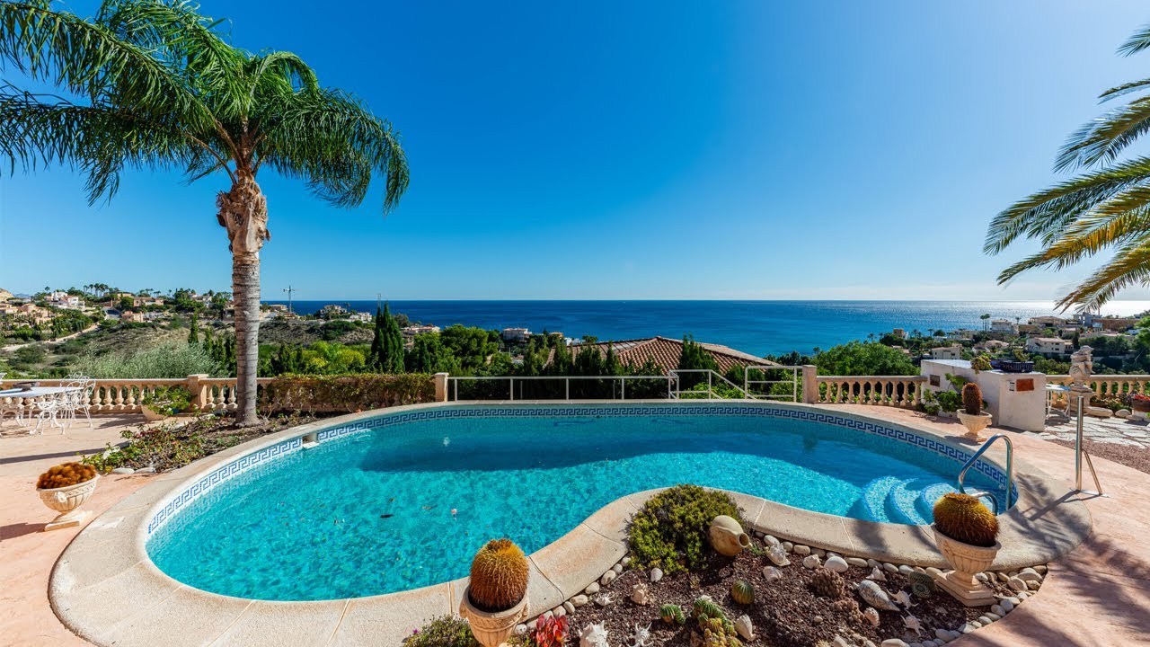 Hilltop Sea View Villa with Pool & Total Privacy in Coveta Fumá, El Campello | €910K