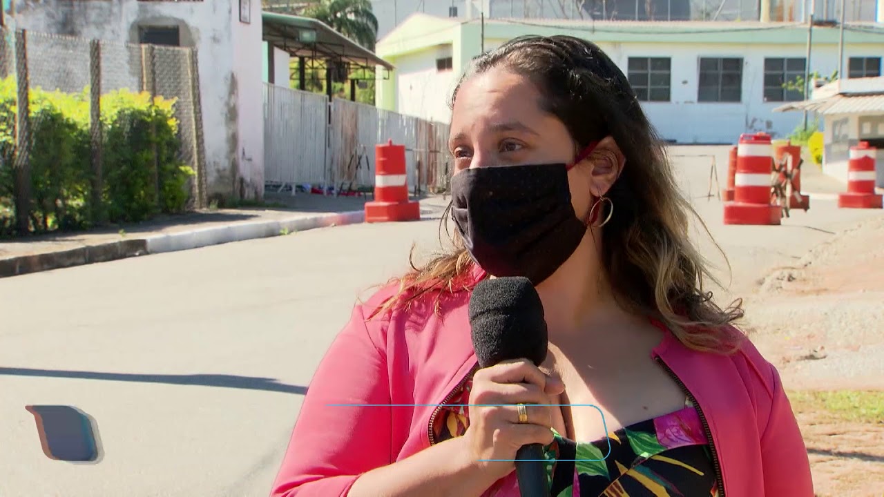Familiares de detentos protestam em presídio de Ribeirão das Neves (MG)