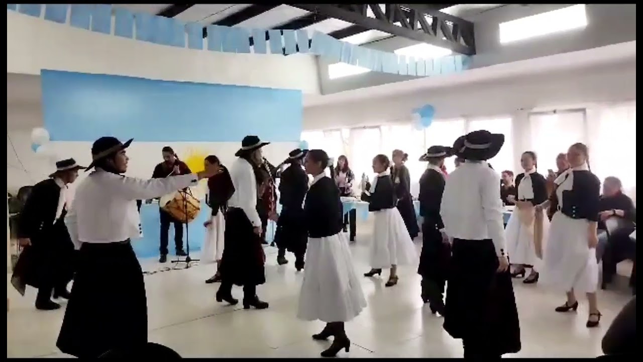 AL JARDIN DE LA REPÚBLICA      (ZAMBA). AUTOR: VIRGILIO CARMONA
