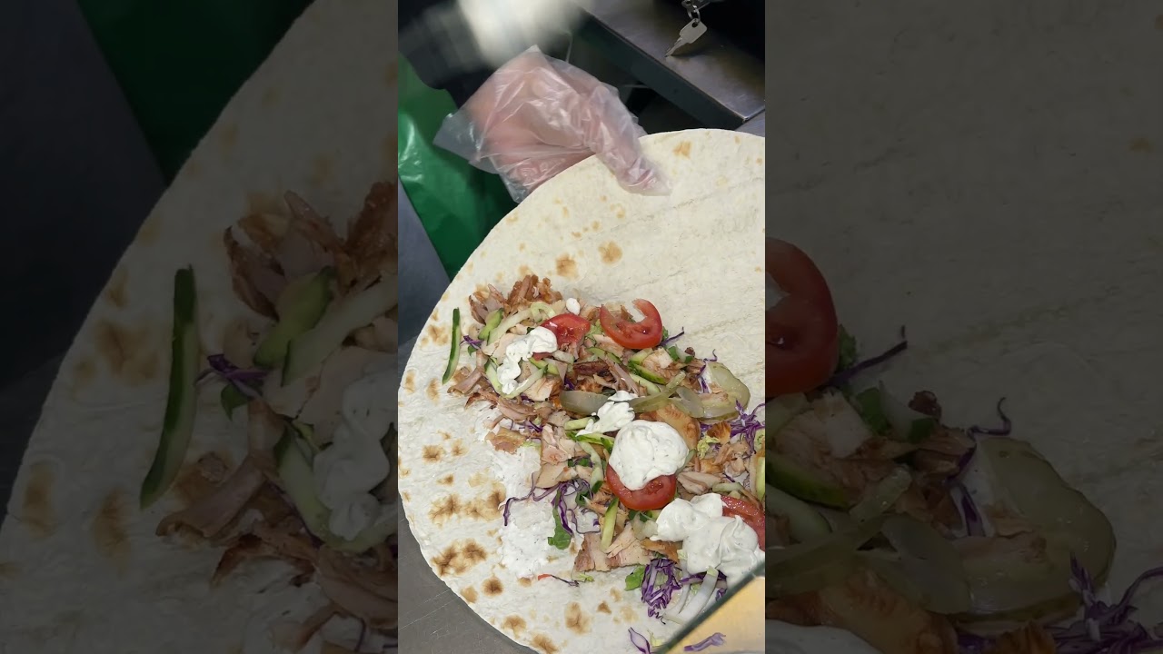 Шаурма с курицей за 290 рублей рядом с метро Кузнецкий мост #пантелейкин #еда #шаурма #шаверма