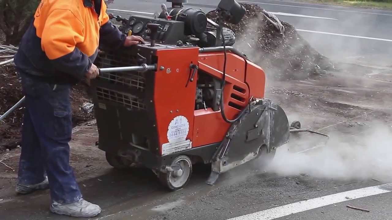 A1 Concrete Road Saw Demonstration