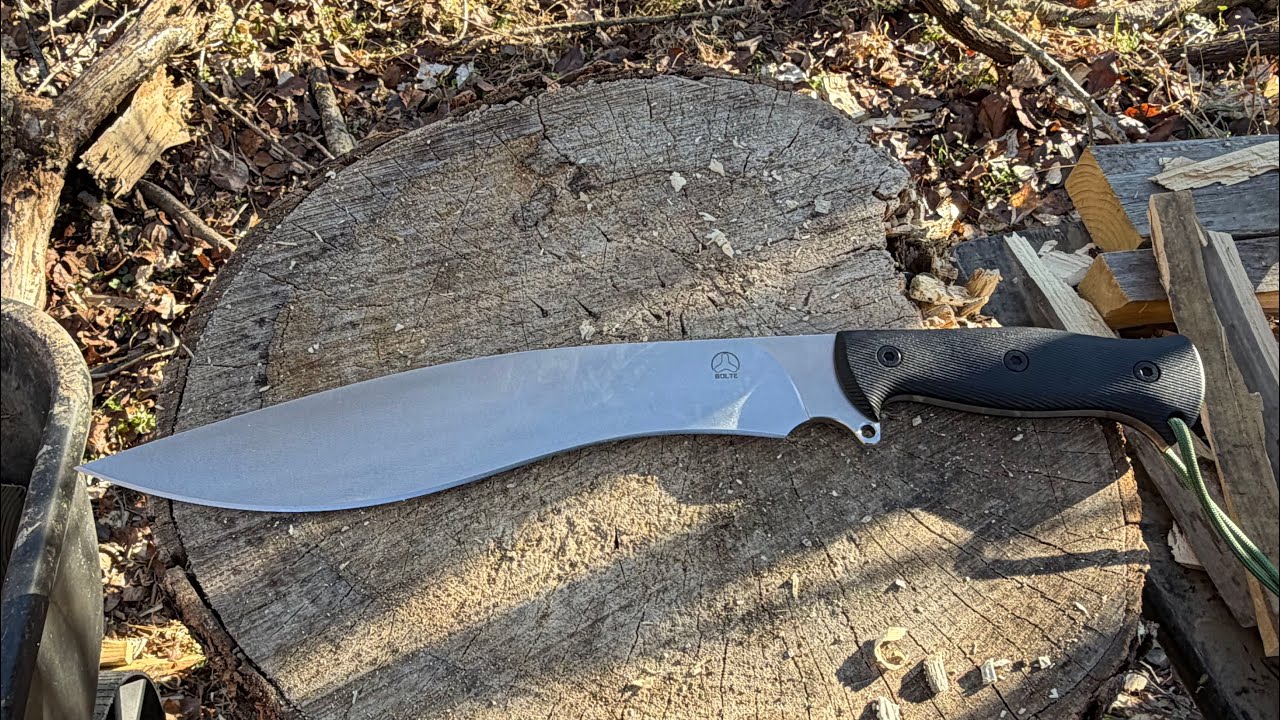 Bolte Flat Kukri A8 steel test 🔪🪵 #knifestuffwedo #knifetest #knifecommunity 