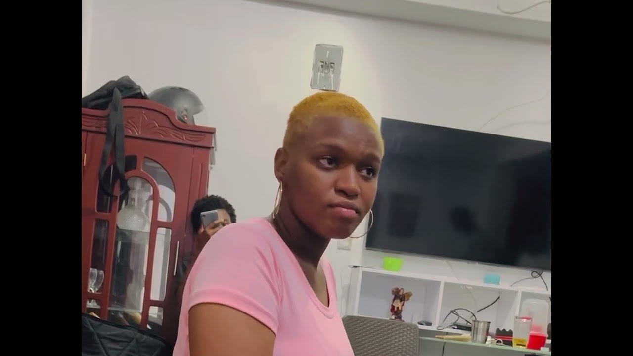 Nini Johana de la Agrupación De Mar y Río - Interpreta Las Tortillas