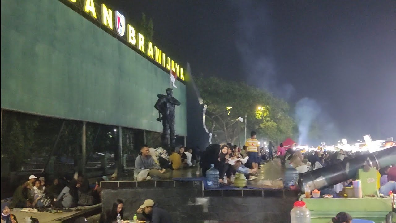 Pasar Malam Kodam Brawijaya