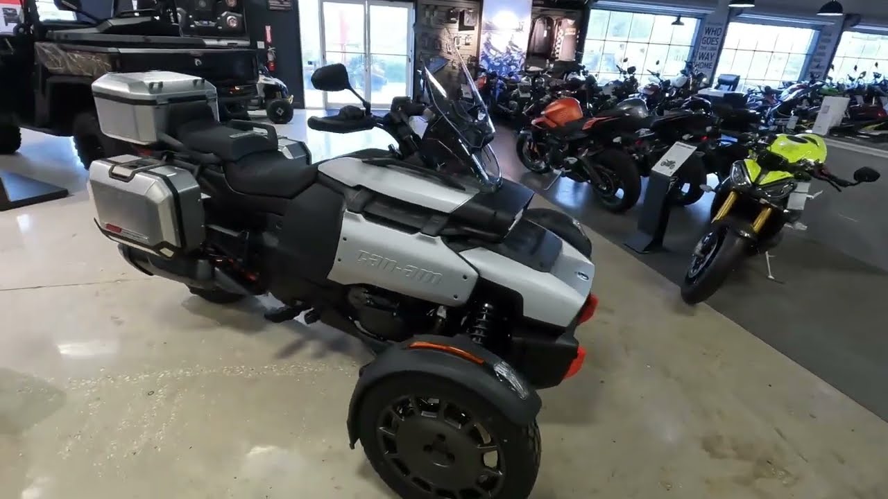 New Silver 2026 Can-Am Canyon XT J2TA 3-Wheel Vehicle For Sale In Port Richey, FL
