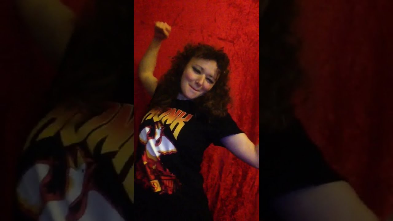 Lizzie's Sign Songs: February (Valentine's Special) 2021 - Dead Ringer For Love