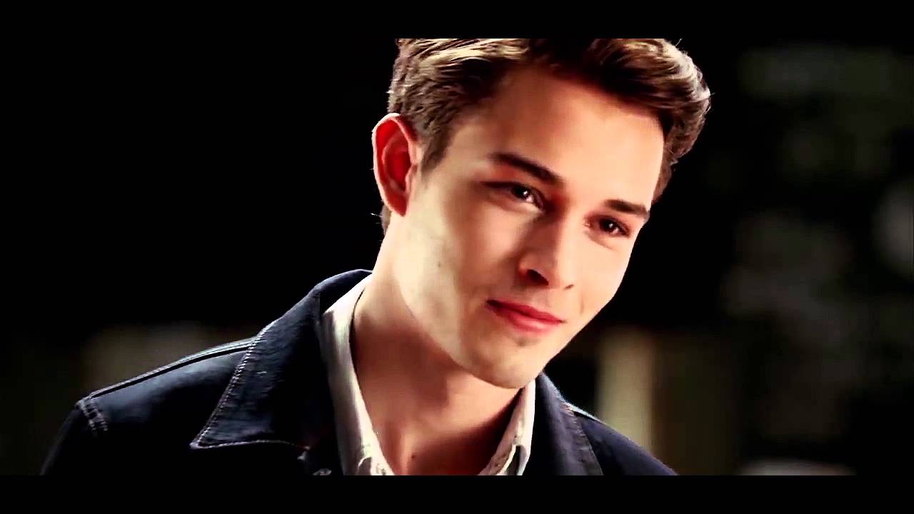[Wattpad] The Bad Boy Stole My Bra ♢ 720p (HD)
