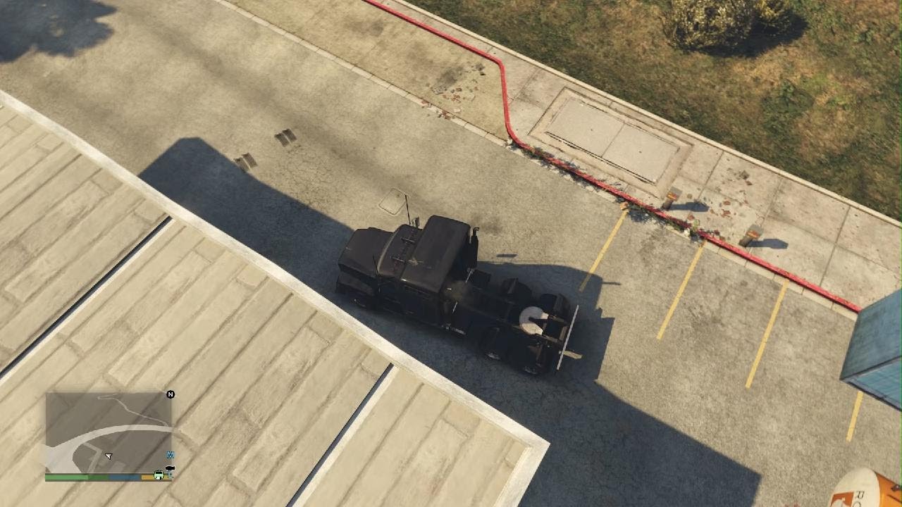 Grand Theft Auto V Truck rampage #12