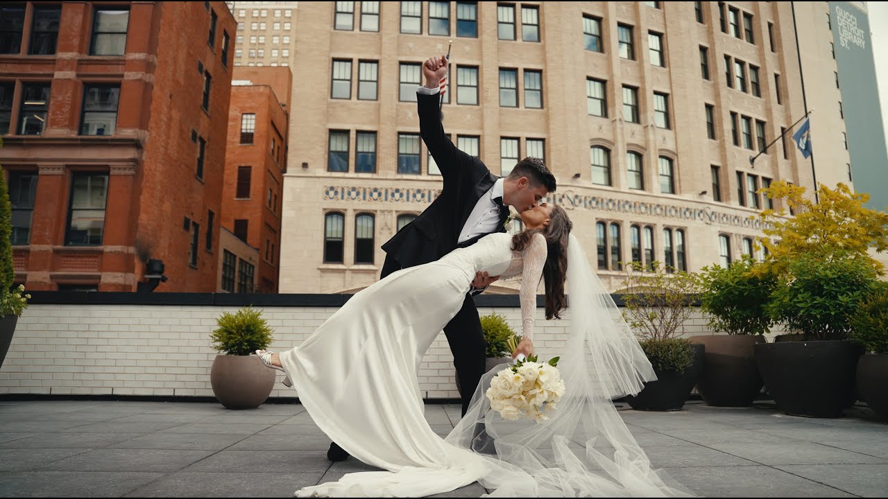Shinola Hotel | A Elegant Jewish Detroit, Michigan Wedding for Hannah and Sam | A7S3