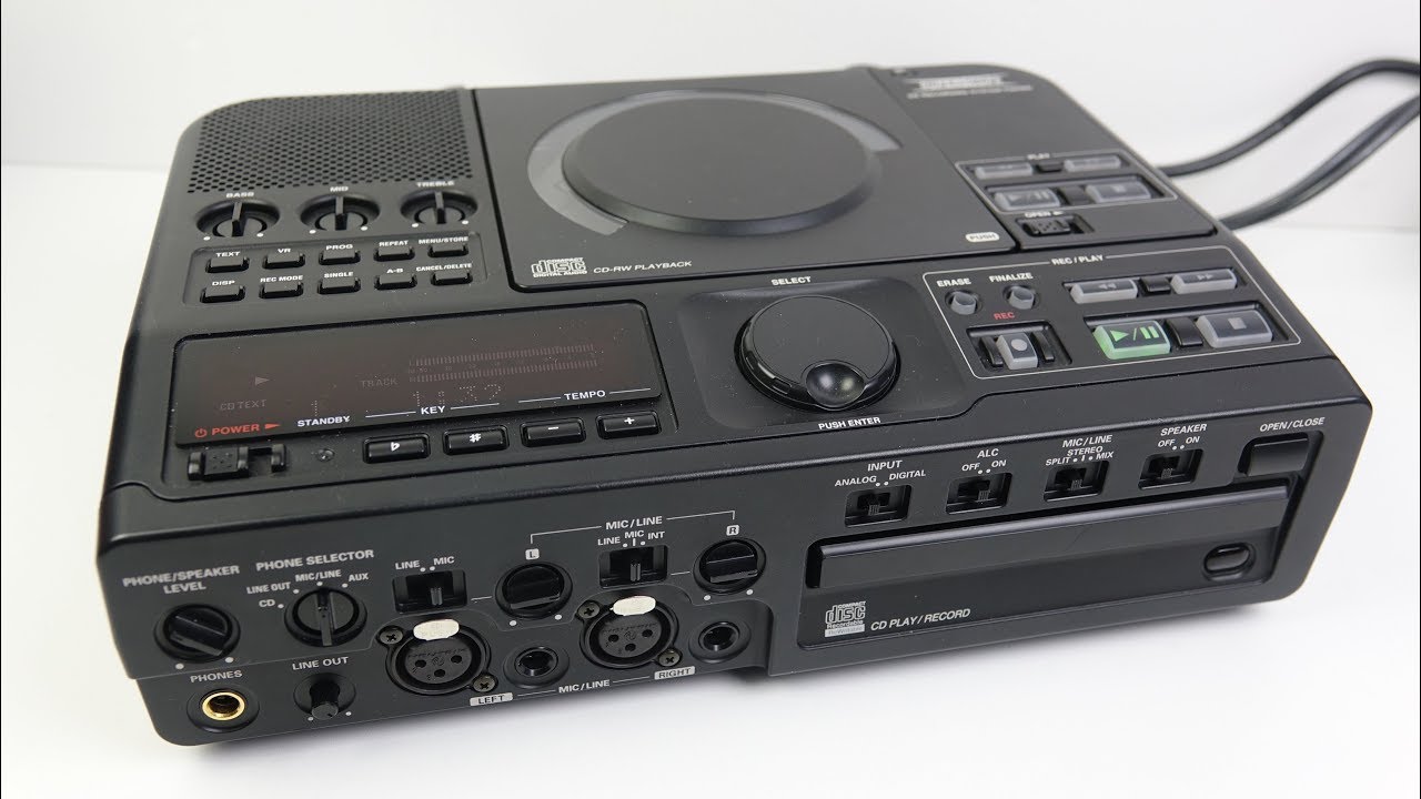 Superscope PSD300 — профессиональный CD-рекордер с несколькими интересными функциями.